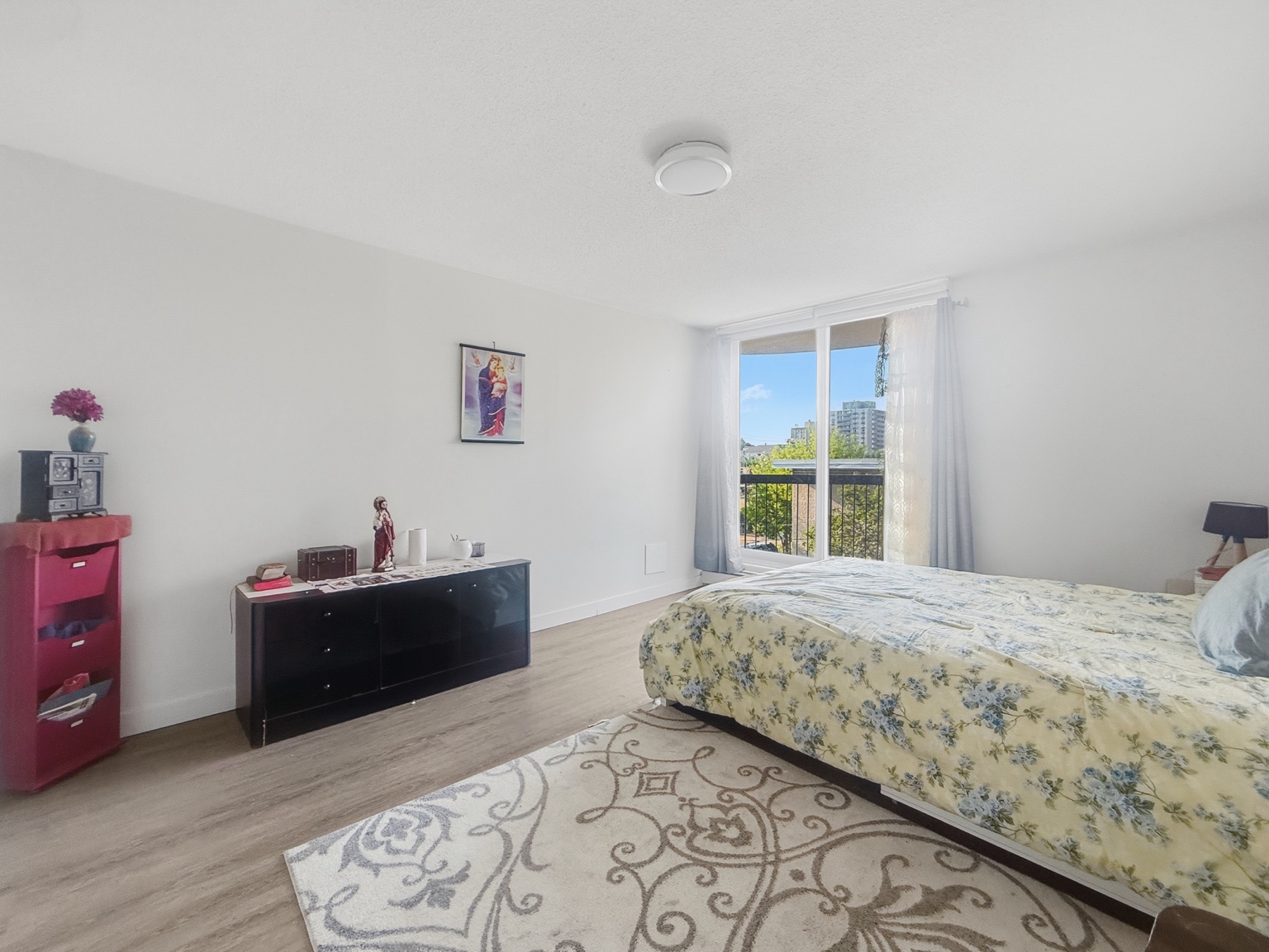 Bedroom real estate photo